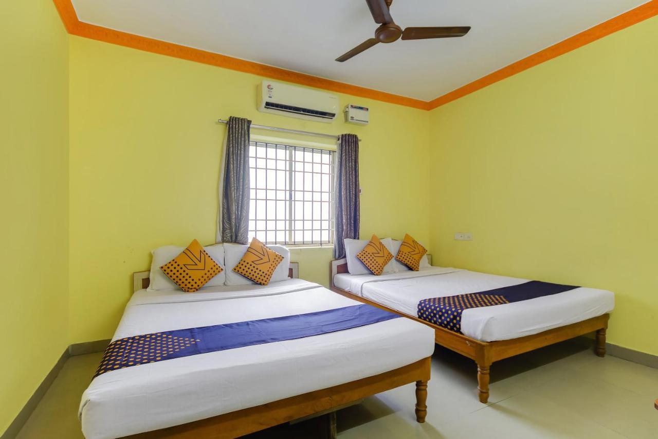 Spot On 75475 Cn Guest House Chennai Ngoại thất bức ảnh