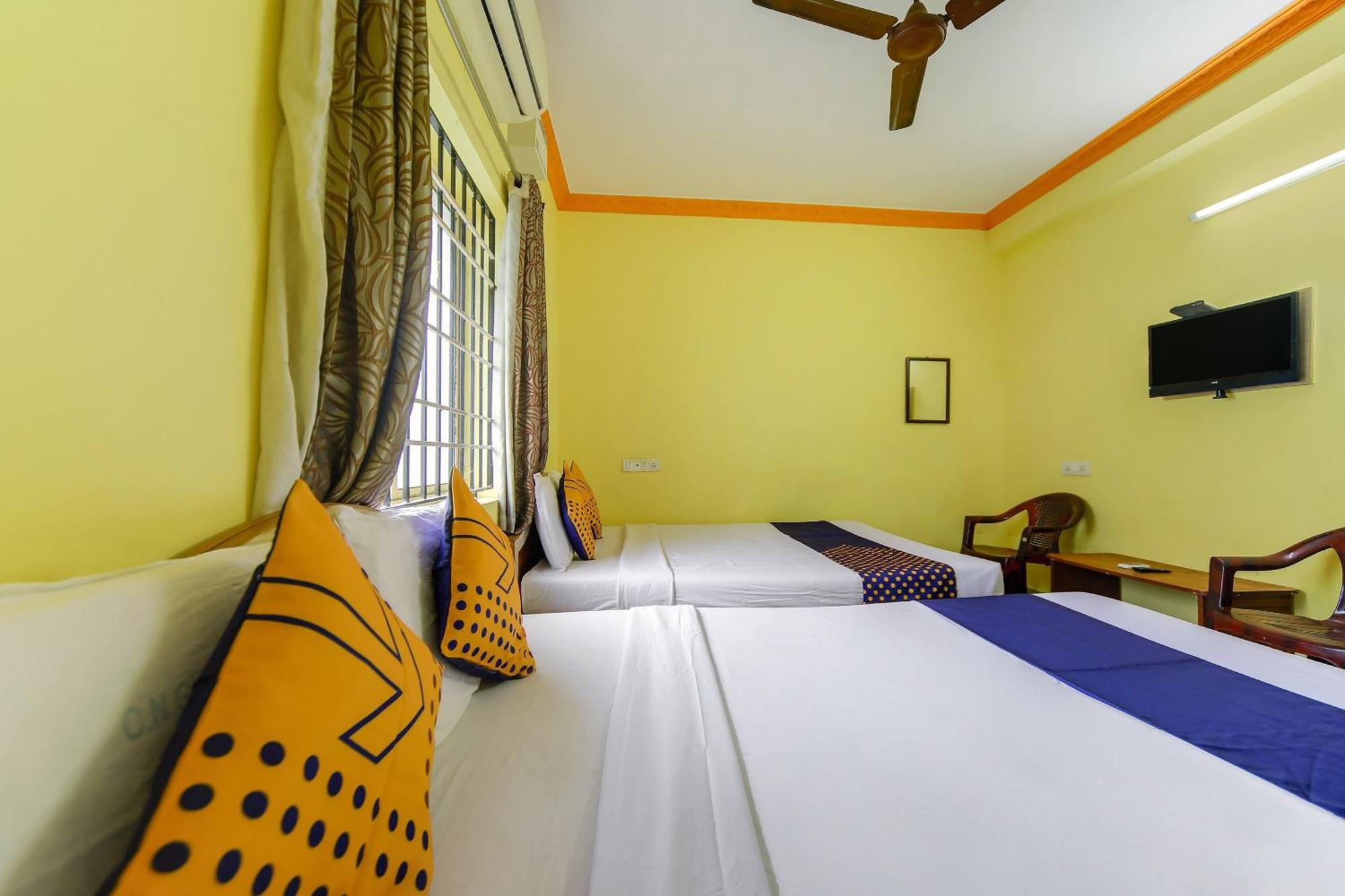 Spot On 75475 Cn Guest House Chennai Ngoại thất bức ảnh