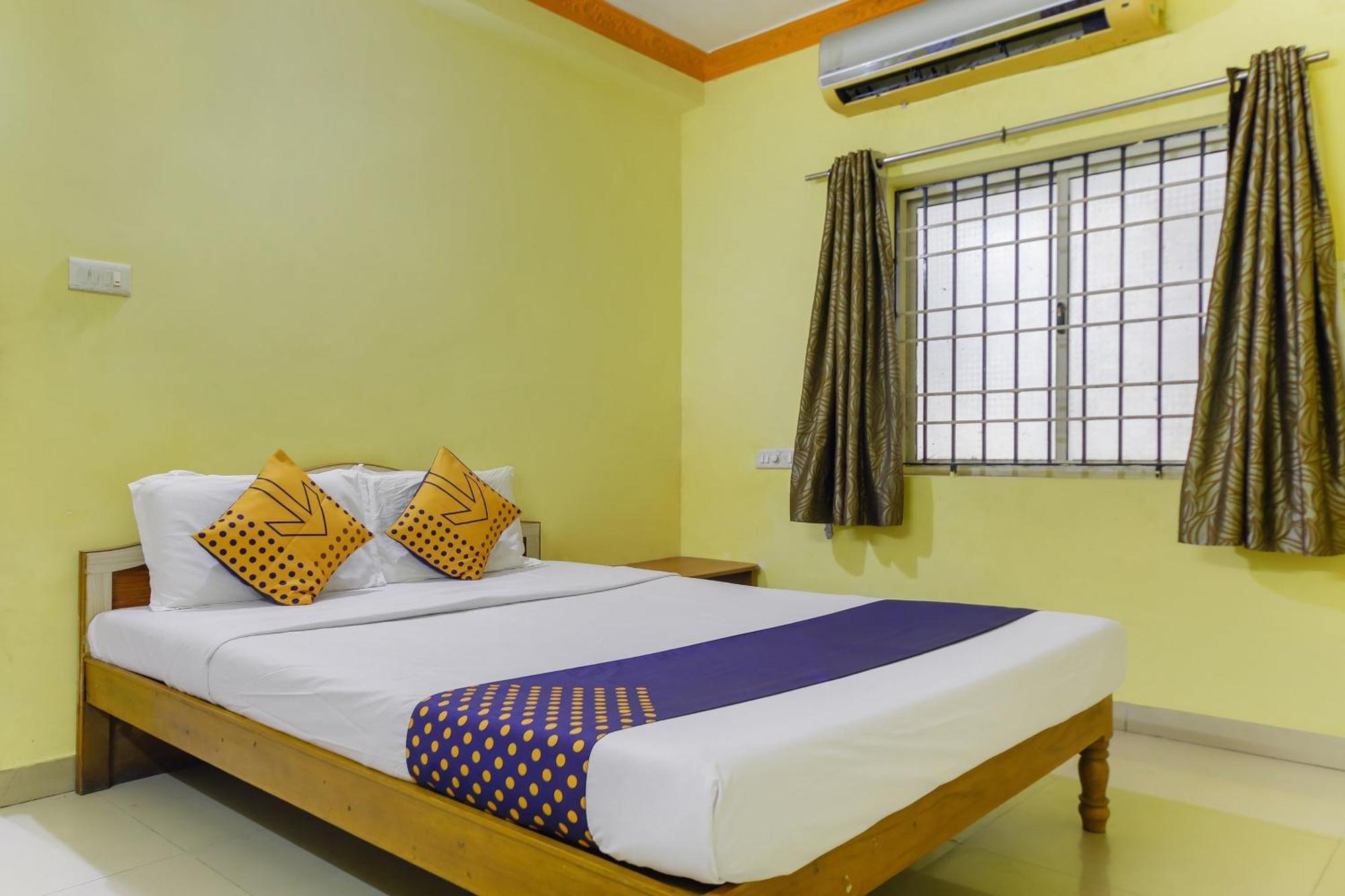 Spot On 75475 Cn Guest House Chennai Ngoại thất bức ảnh